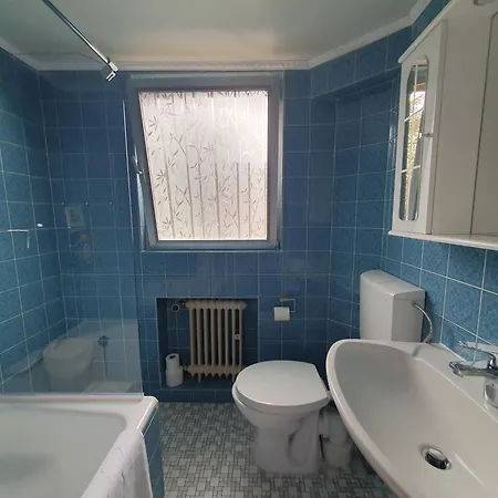 Zentrales, Charmantes An Der Universitaetsklinik *