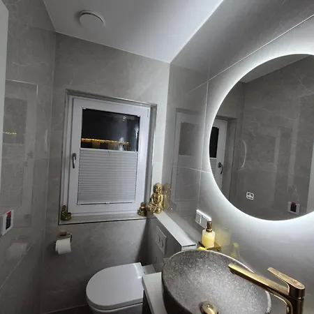 Zentrales, Charmantes An Der Universitaetsklinik Homestay *