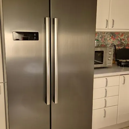 Zentrales, Charmantes An Der Universitaetsklinik *