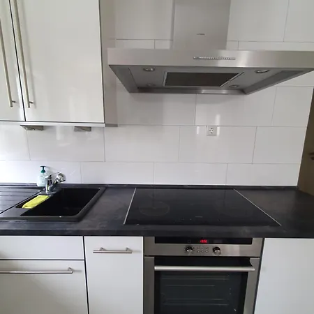 Zentrales, Charmantes An Der Universitaetsklinik