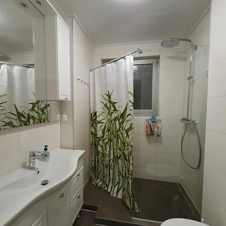 Zentrales, Charmantes An Der Universitaetsklinik *