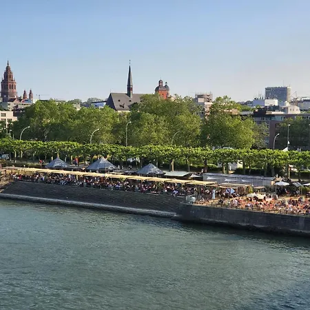 Zentrales, Charmantes An Der Universitaetsklinik Homestay Mainz